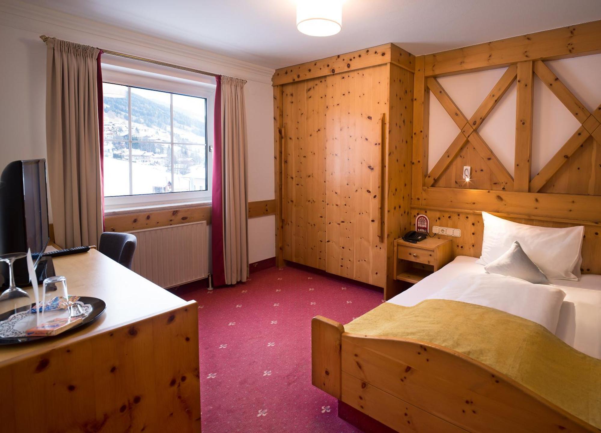 Jufa Alpenhotel Saalbach Exteriér fotografie