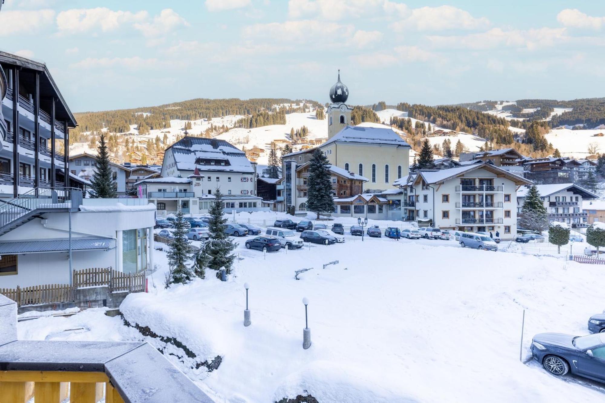 Jufa Alpenhotel Saalbach Exteriér fotografie